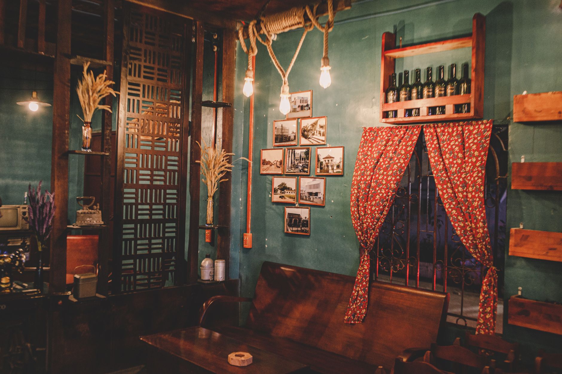 Interior kafe yang nyaman untuk berlama-lama